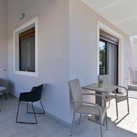 Kalli'S Apartments نيكيتي المظهر الخارجي الصورة